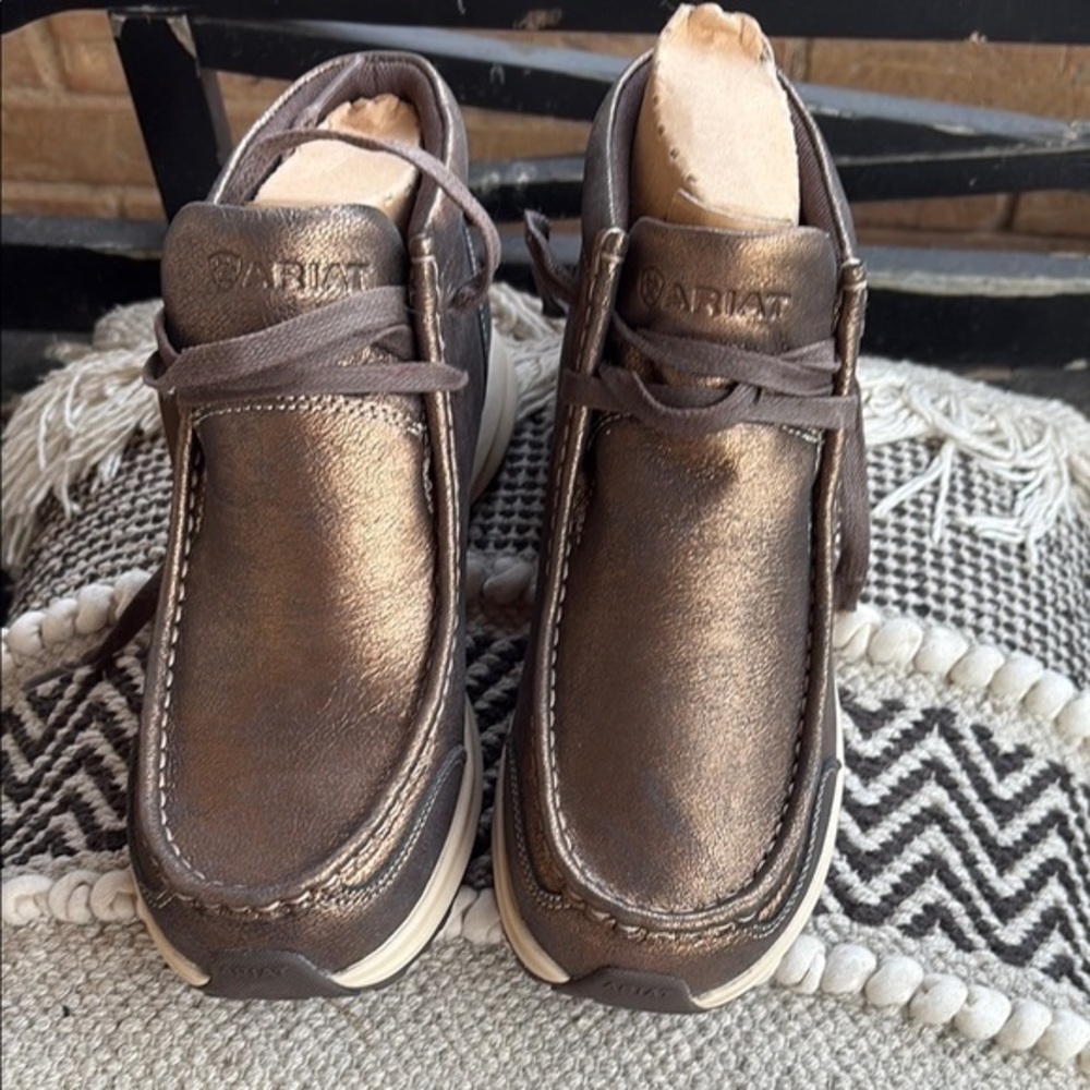 NWT Ariat Women's Metallic Brown Boots